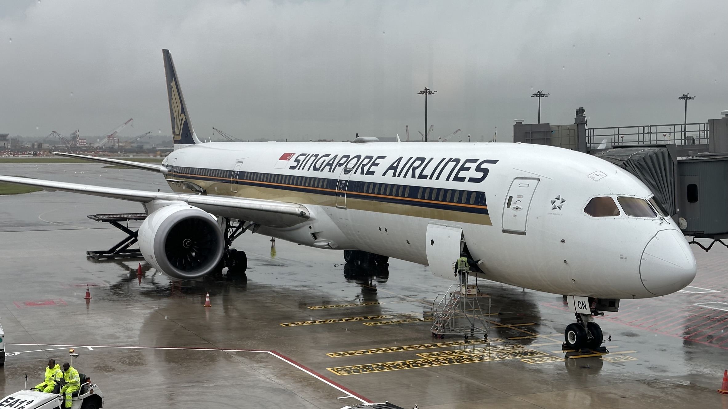 boeing 787 10 dreamliner singapore airlines business class